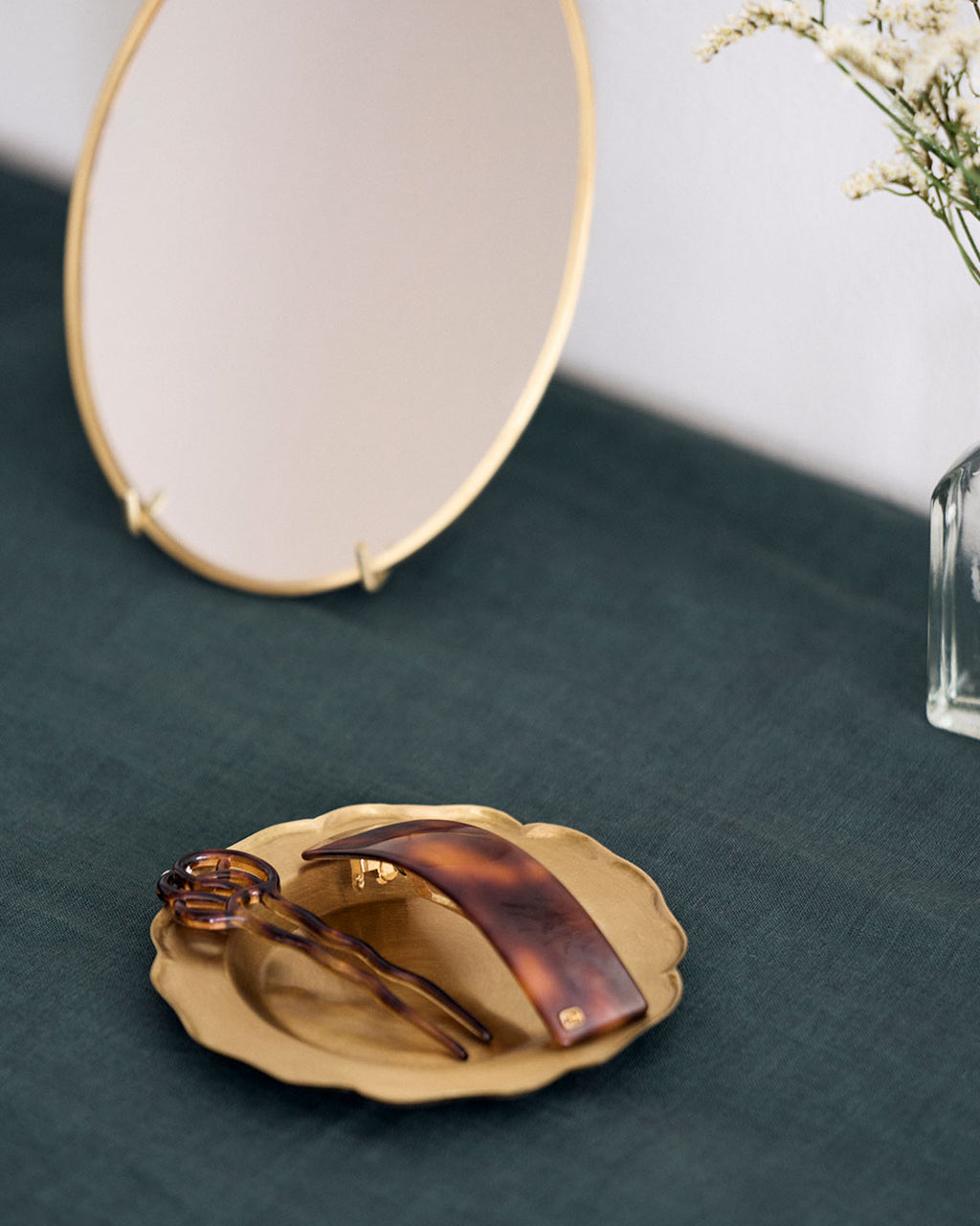 Brass Ruffle Edge Tray (S)
