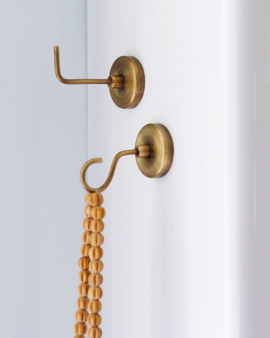 Brass Magnet Hook: R Shape
