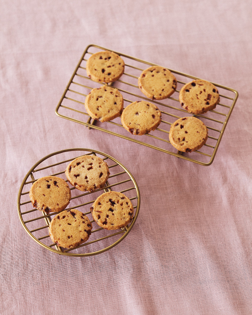 Brass Wire Stand: Round