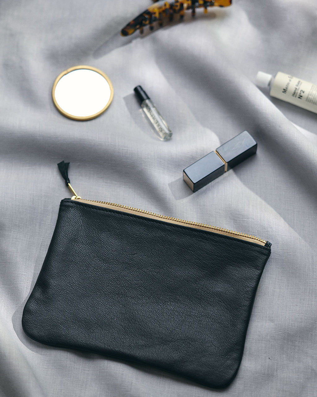 Joseph Leather Pouch (M)
