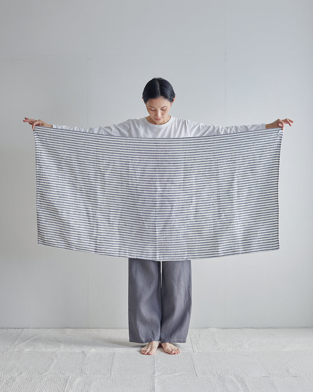 Linen Chambray Towel (L): Navy Stripe