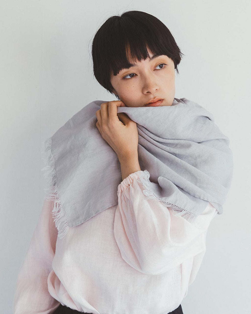 Roserie Scarf: Pigeon Grey