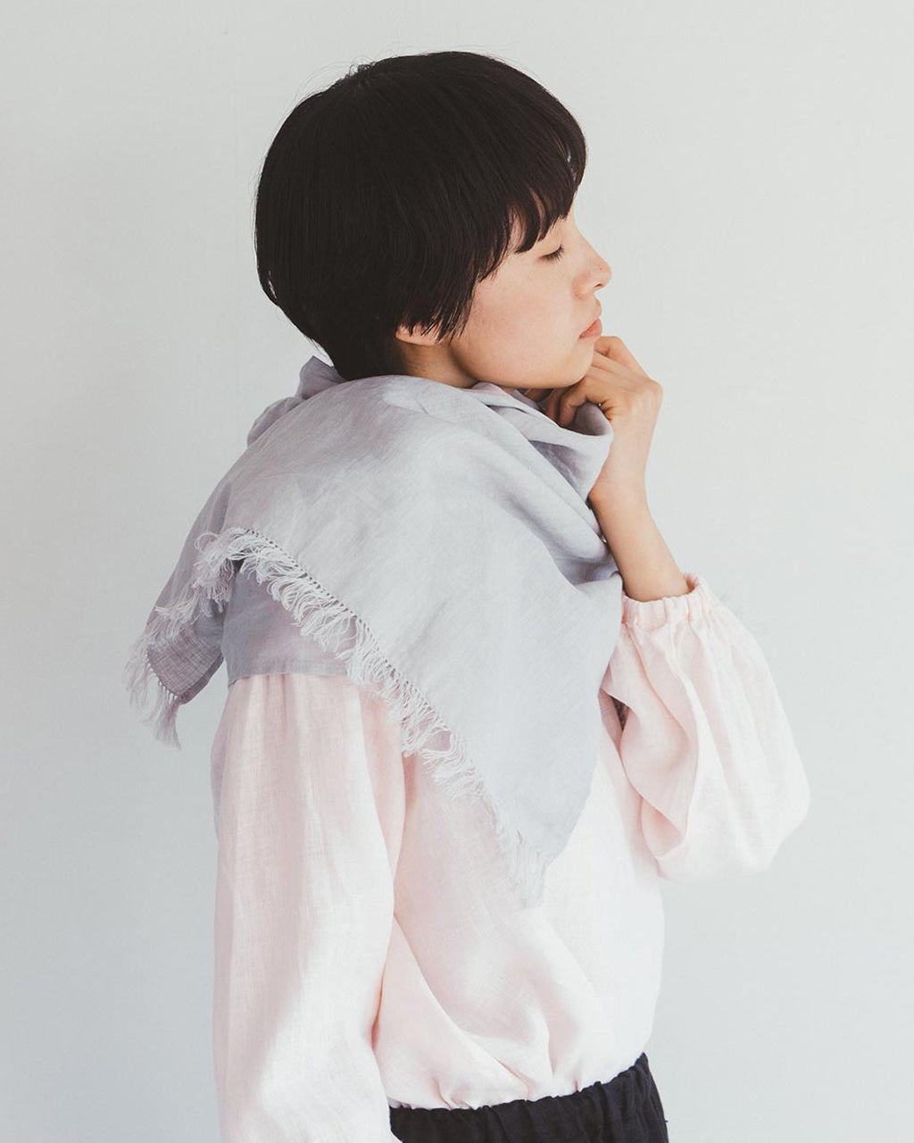 Roserie Scarf: Pigeon Grey