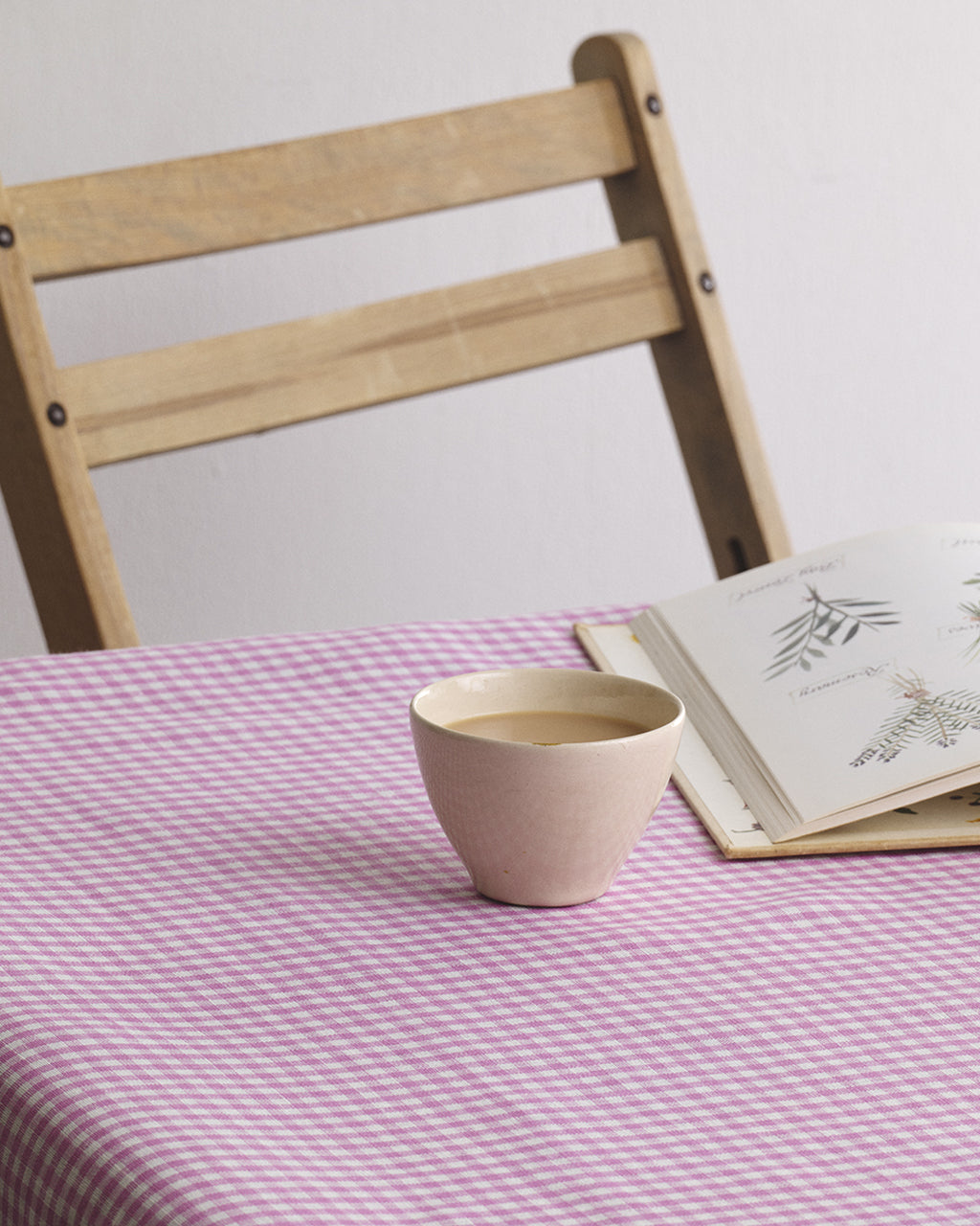 Linen Table Cloth (L): Robin