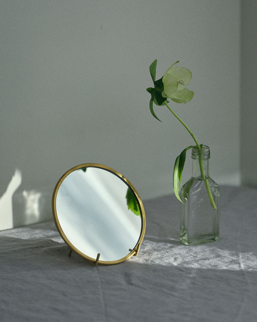 Brass Framed Mirror: Round