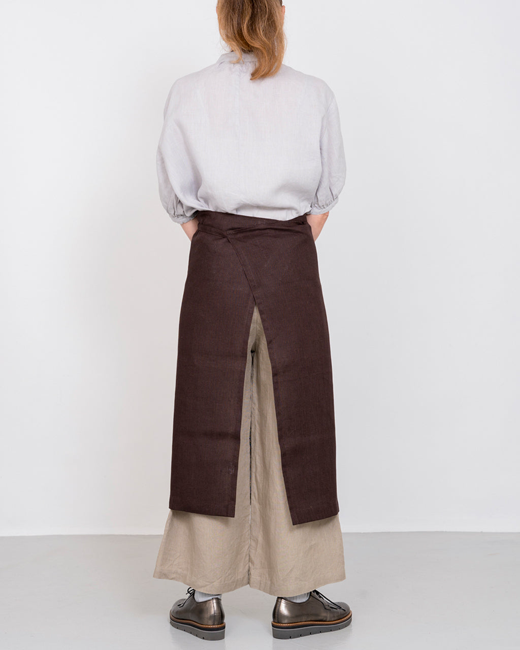 Linen Full Apron: Chocolate