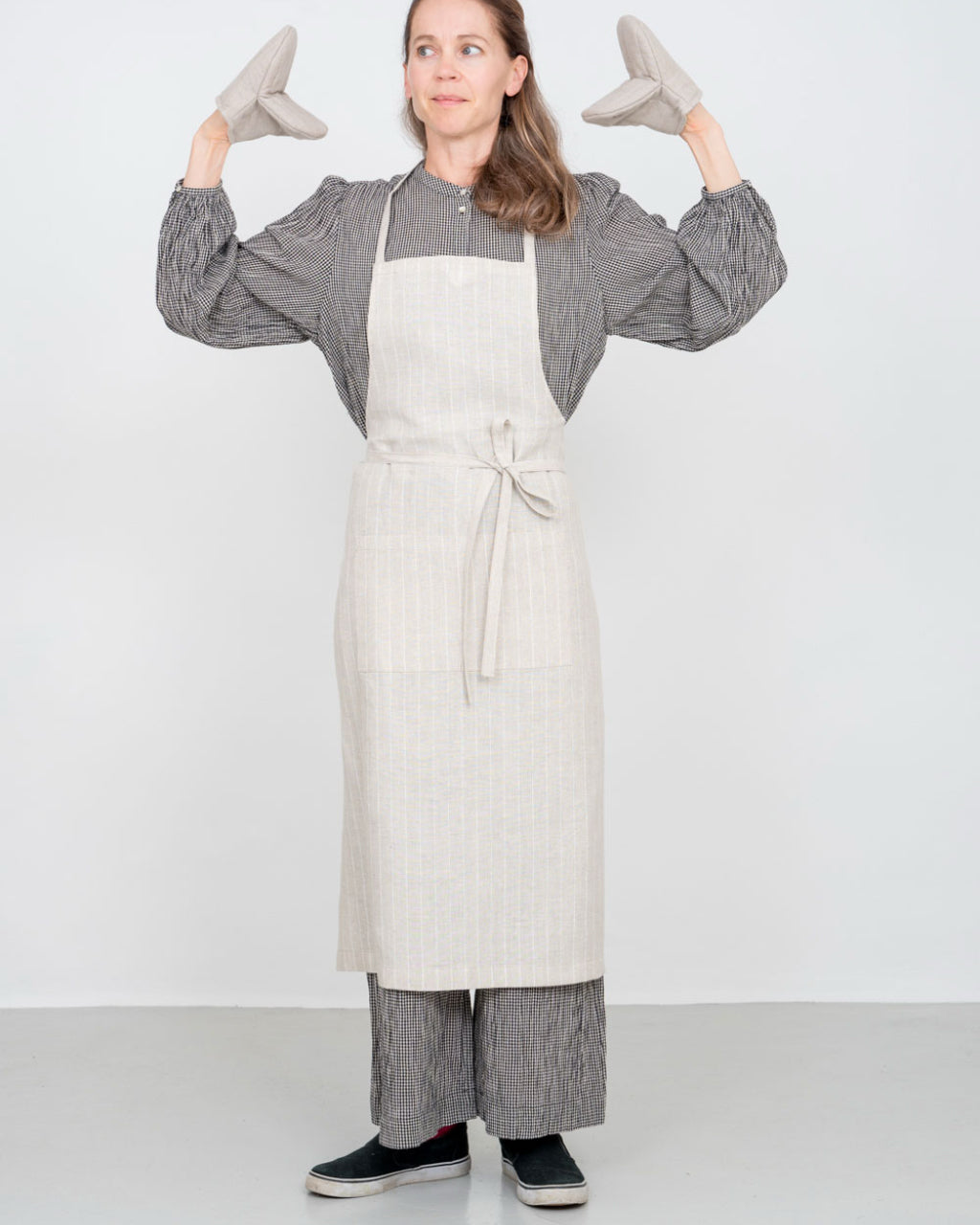 Linen Full Apron: Riley