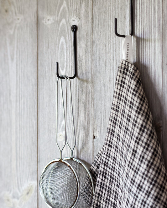 Iron Single Hook (M)