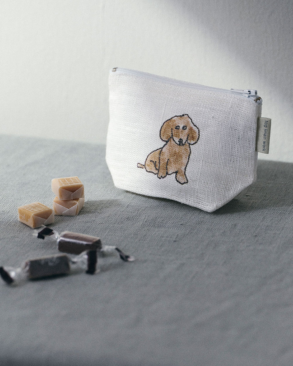 Isabelle Boinot Linen Pouch: Two Dogs