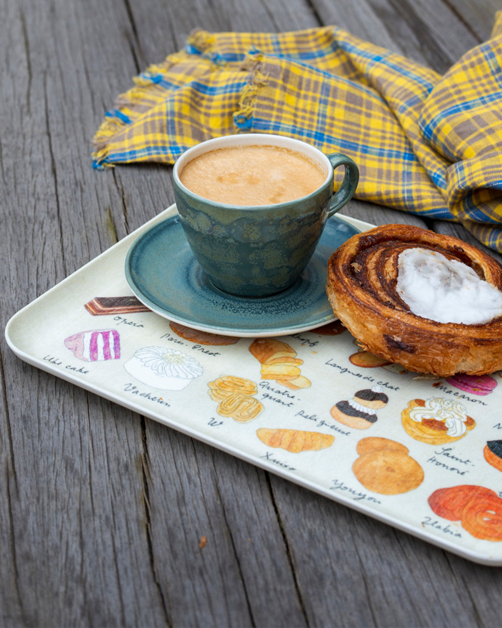 Linen Coated Tray (M): Isabelle Boinot Gateau
