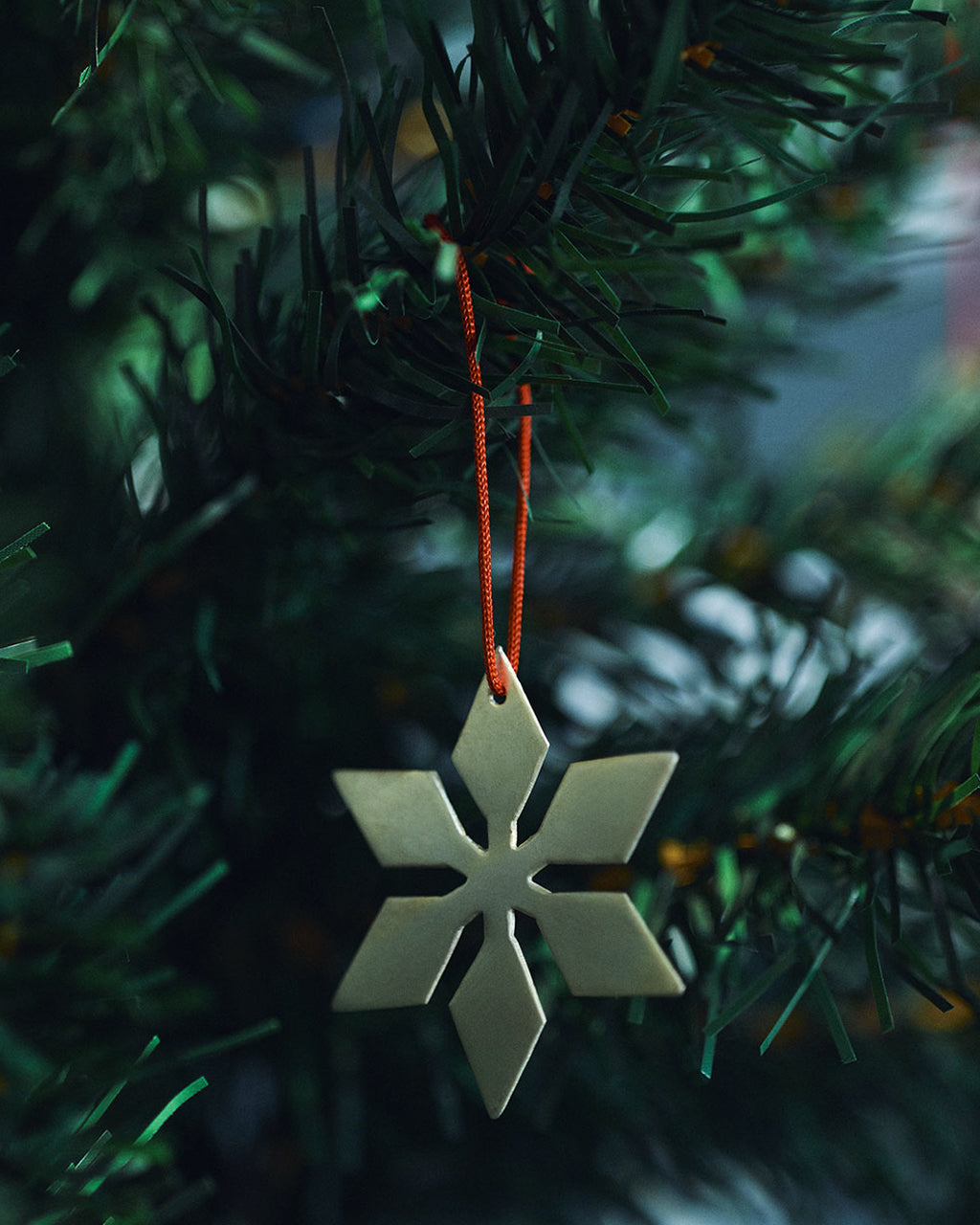 Silver Plated Snow Flake Ornament (C)